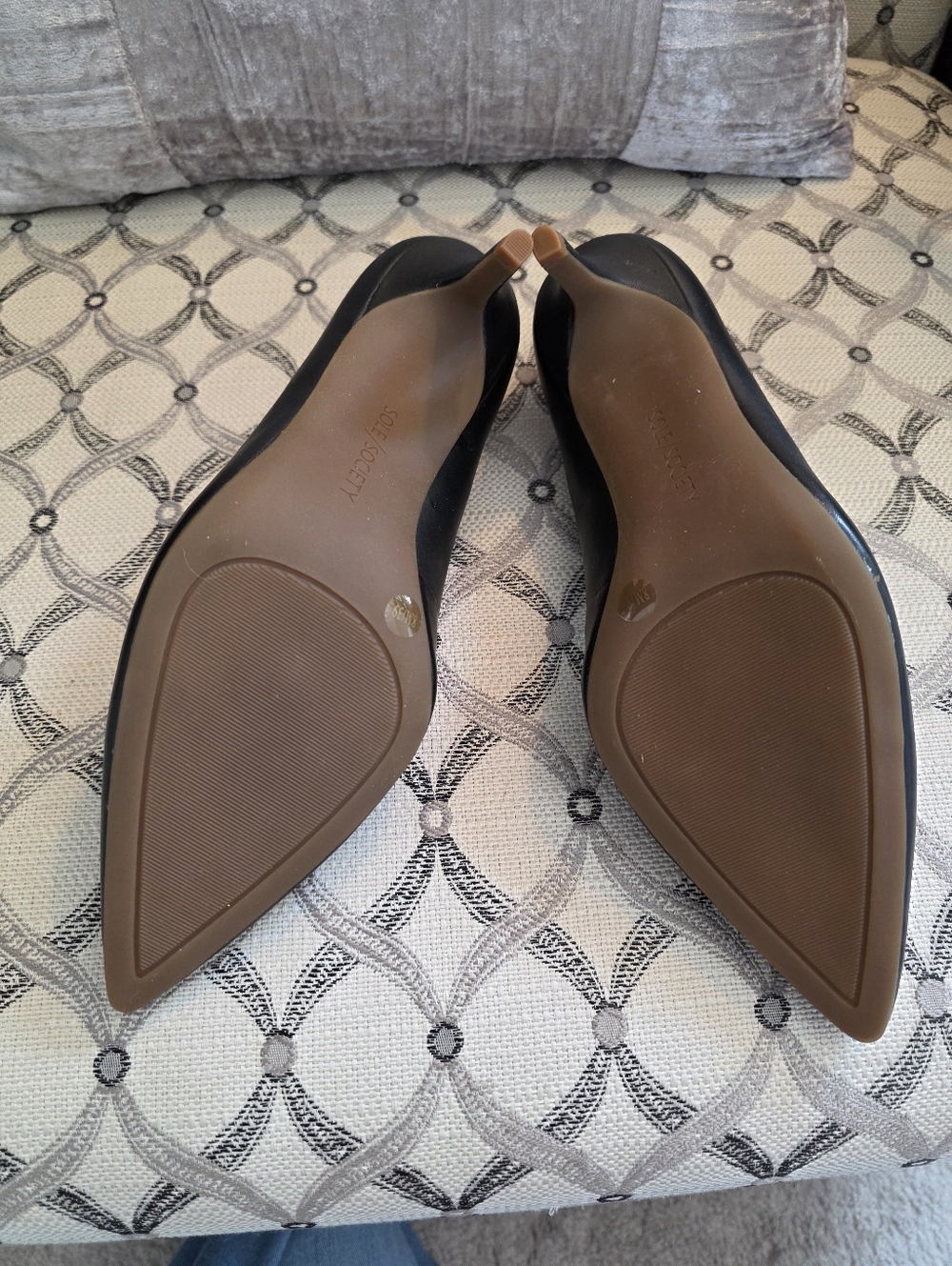 Sole Society Black Leather Pumps Size 8M - Picture 8 of 10